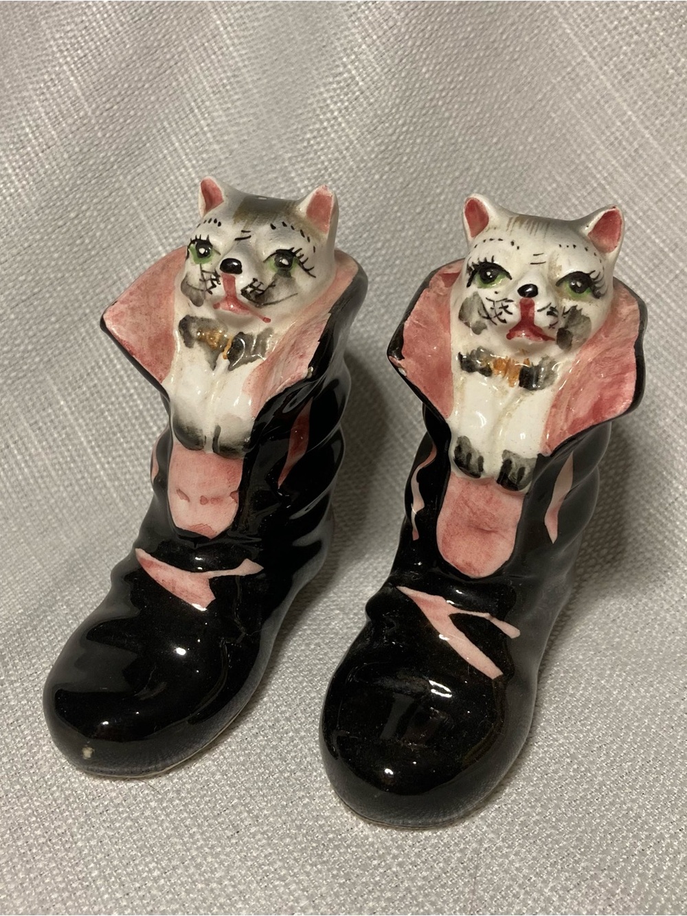 Vintage Japan Extremely Posh Cats in Black Boots Salt & Pepper Shakers!